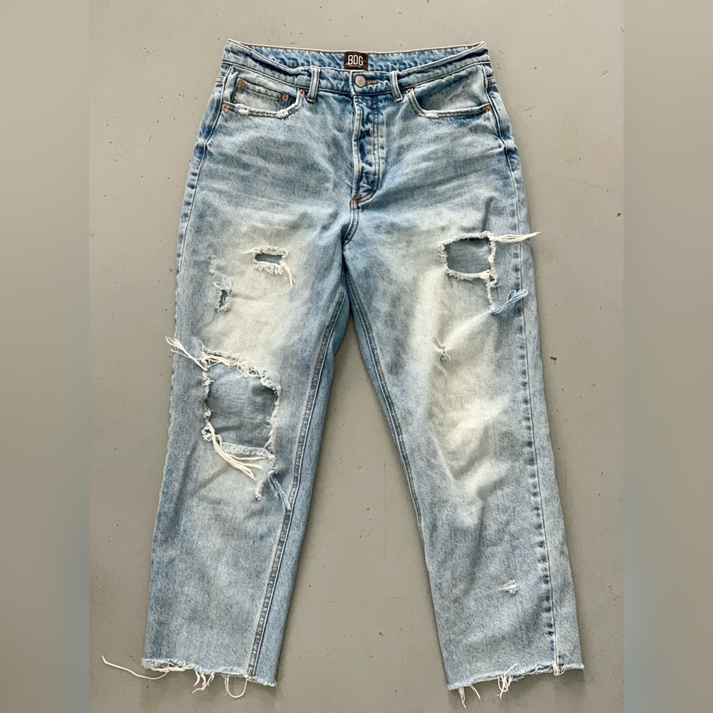 BDG Distressed High Rise Cropped Jeans